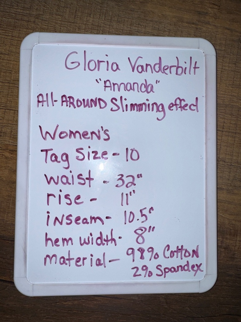 Gloria Vanderbilt Amanda Shorts Womens 10 Cream Colored Slimming Stretch Casual - Picture 9 of 9